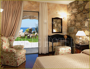 Rithymna Beach Hotel Guestroom 04