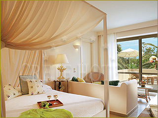 Creta Palace Hotel Guestroom
