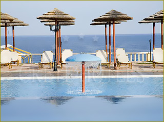 Perle Resort Pool