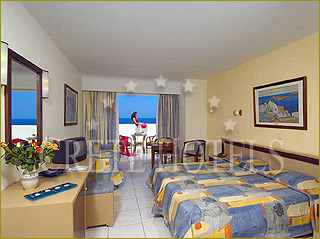 Orion Hotel Guestroom 01